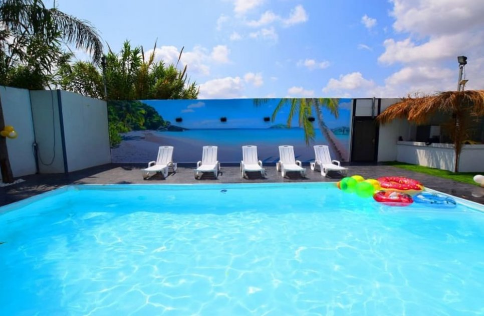 villa white pool_vila_351_236803_HTASR45.jpg