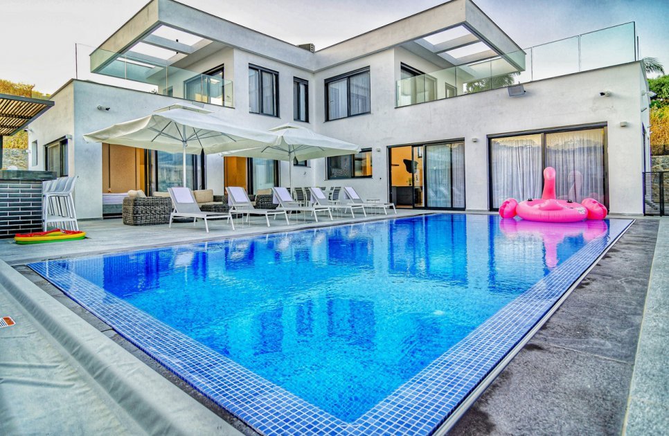 Ella Villa_vila_570_203792_rKMqLVU.jpg