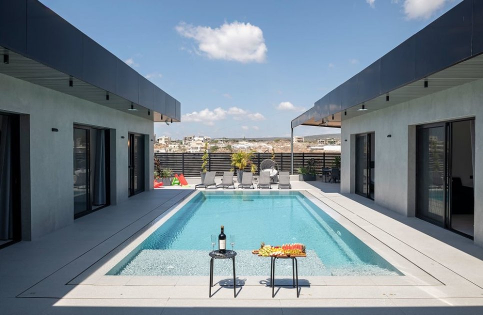 Villa Lara_vila_990_384132_RAmFUdx.jpg